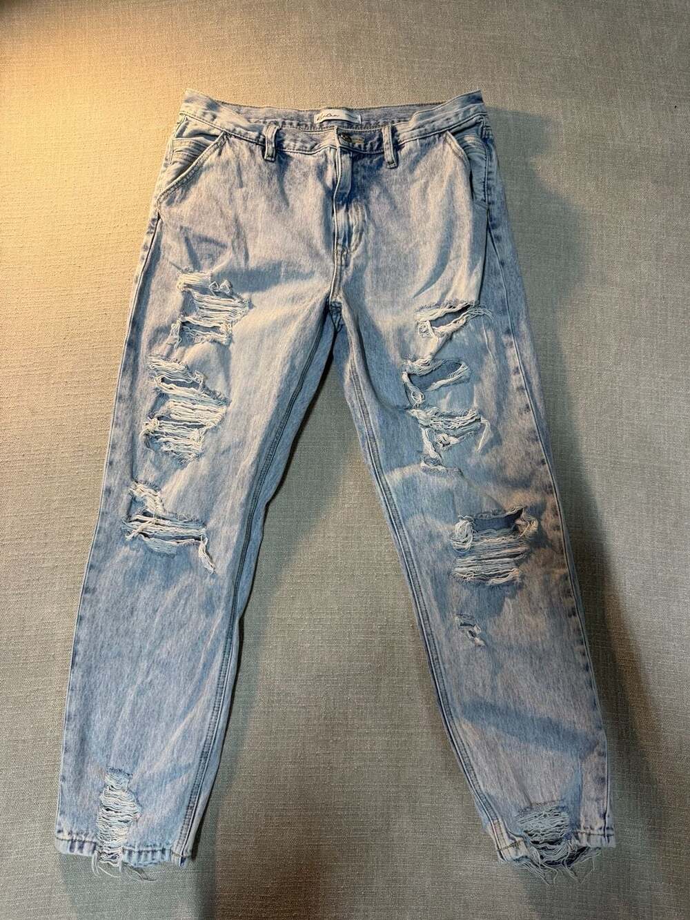 KanCan Light Wash Nonstretch High Rise Ripped Boyfriend Jeans 29